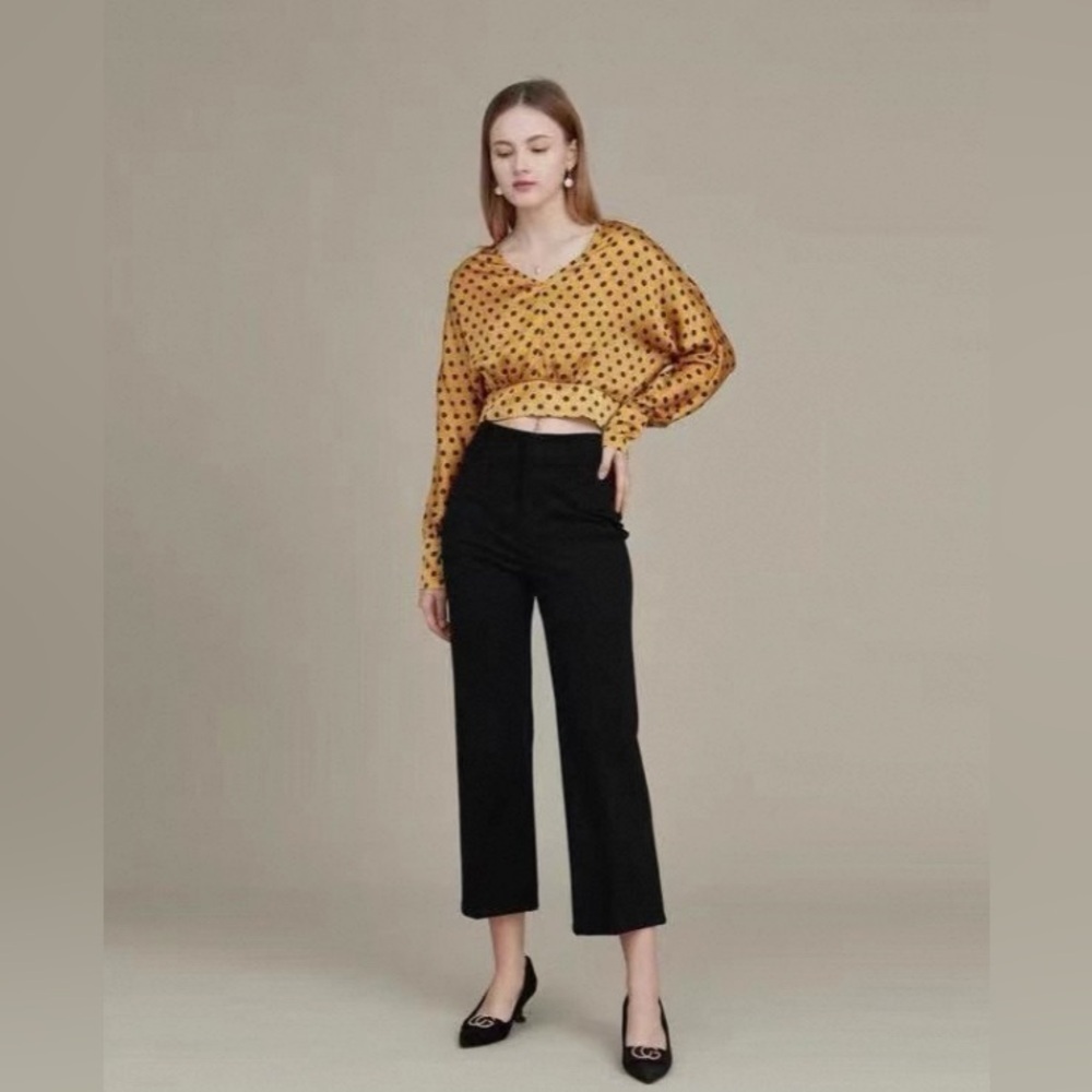 New Urban Revivo Satin Yellow Polka Dot Cropped Top